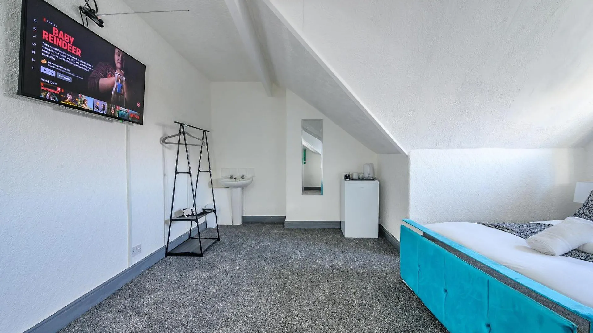 Kwatera prywatna *Ra7H* For Your Relaxed & Cosy Stay + Free Parking Leeds  Wielka Brytania