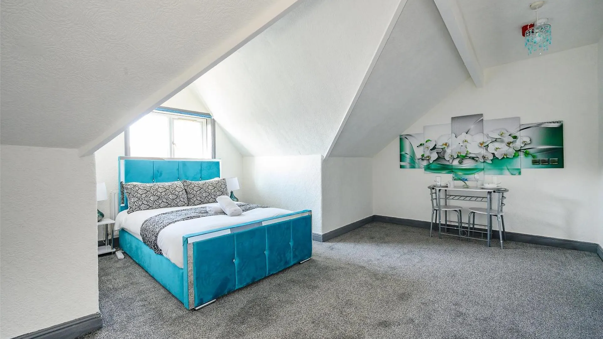 *Ra7H* For Your Relaxed & Cosy Stay + Free Parking Leeds  0*, Leeds (West Yorkshire)